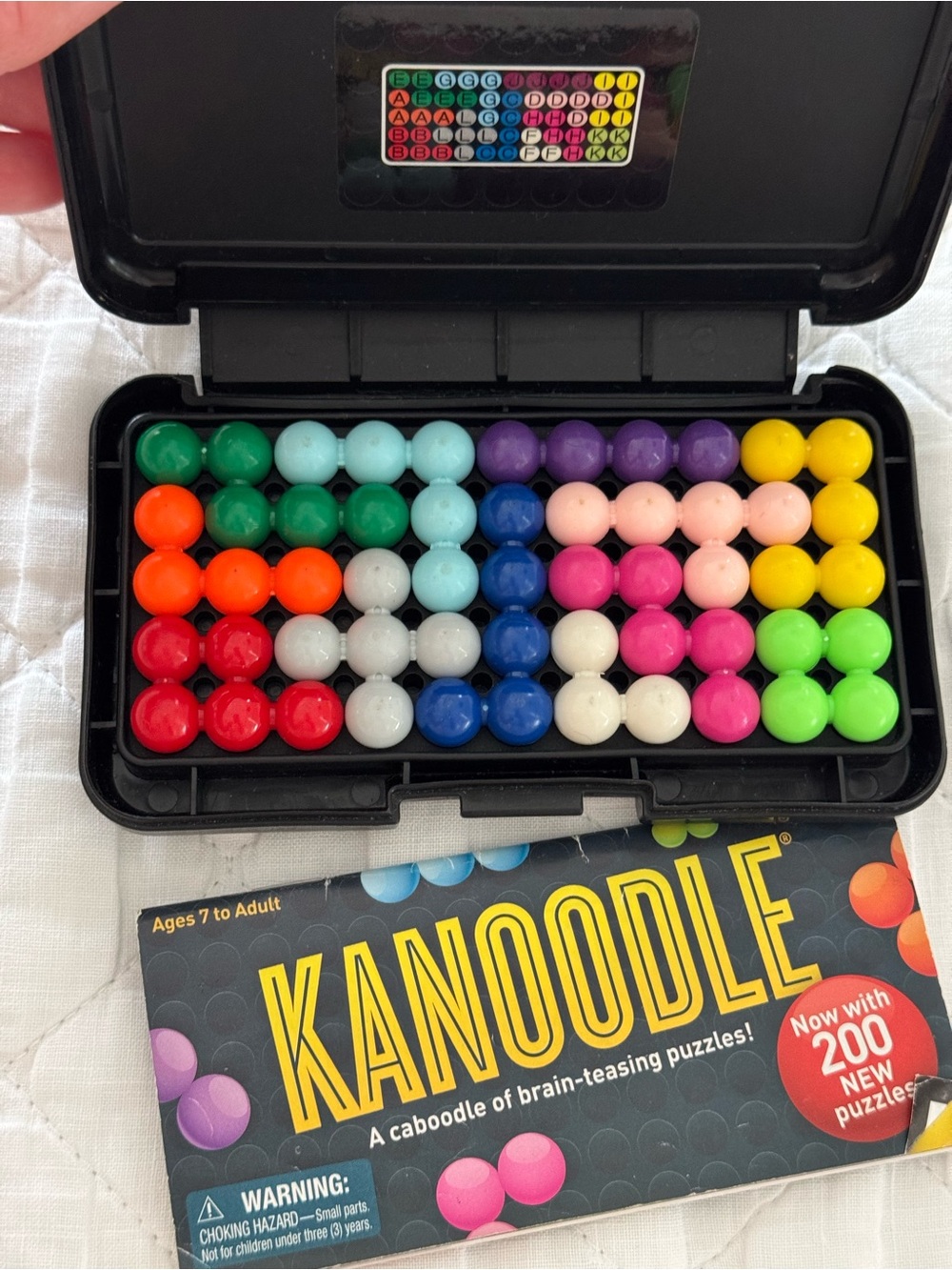 Kanoodle Pocket Puzzle Game - Multicolor